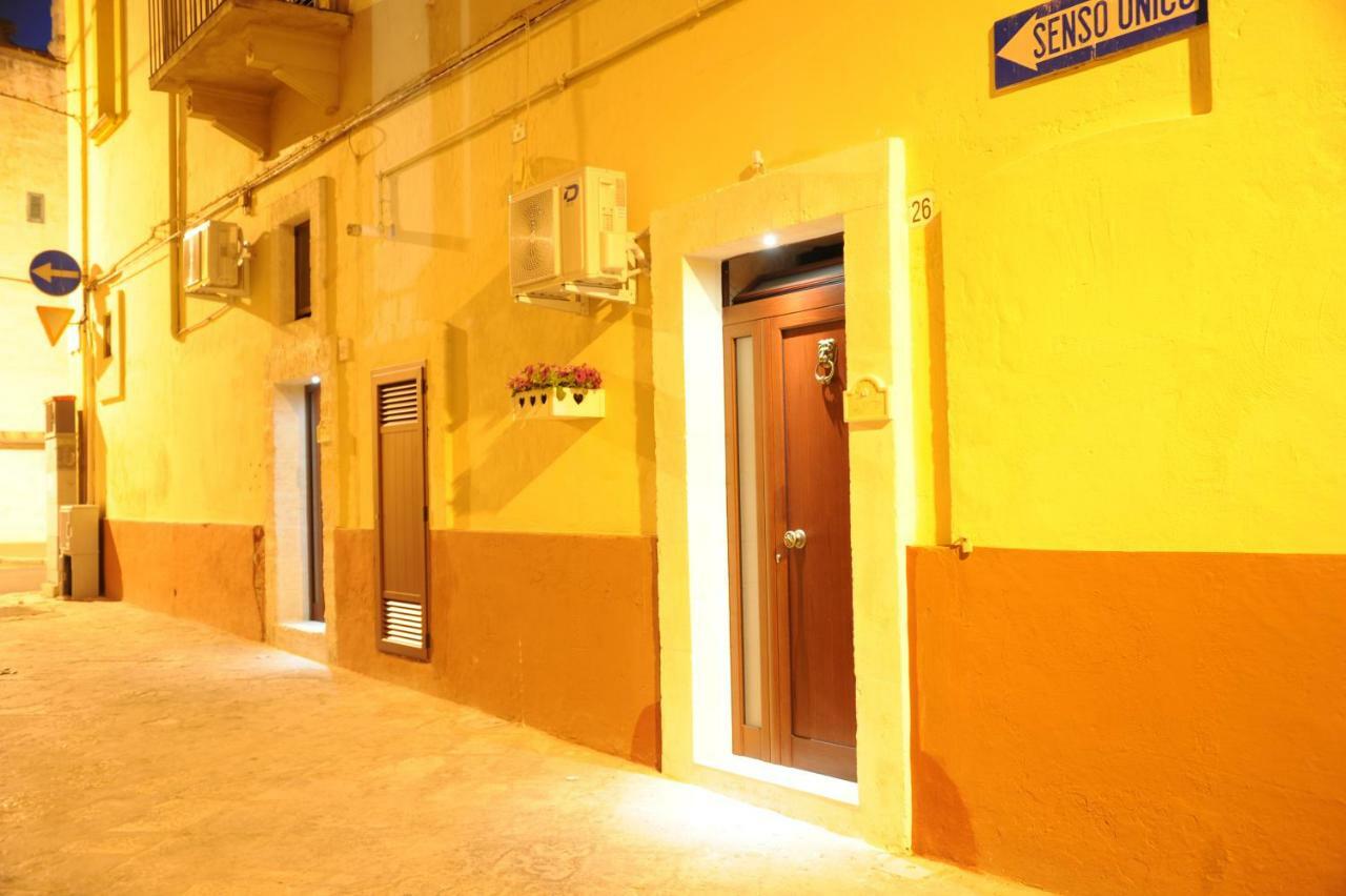 Appartement Palazzo Savoia 1856 à Fasano Extérieur photo